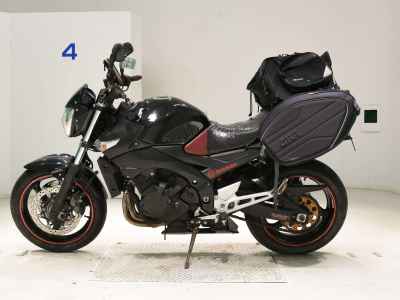 Suzuki GSR400 2009