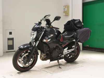 Suzuki GSR400 2009