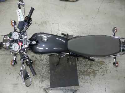 Yamaha SR400 2021