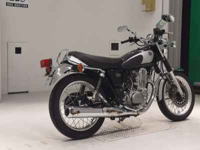 Yamaha SR400 2021