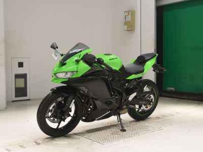 Kawasaki Ninja ZX-25R 2021