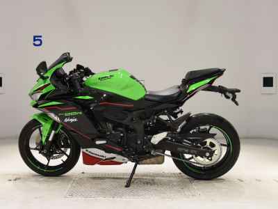 Kawasaki Ninja ZX-25R 2022