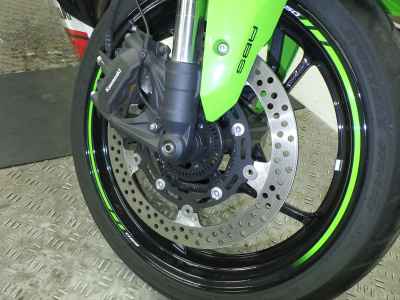 Kawasaki Ninja ZX-25R 2022