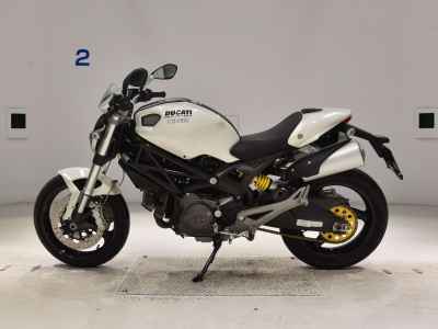 Ducati Monster 696 2010