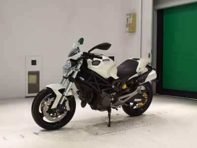 Ducati Monster 696 2010