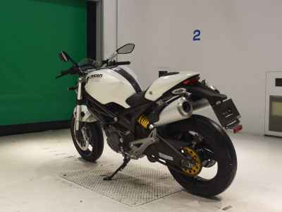 Ducati Monster 696 2010