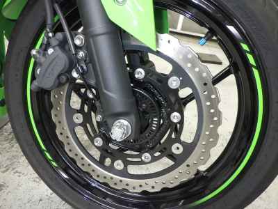 Kawasaki Ninja 400 2024