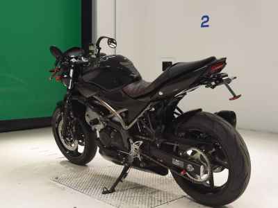 Suzuki SV650X 2022