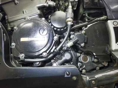 Kawasaki GPZ900R 2001