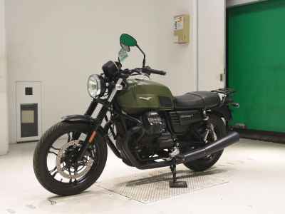 Moto Guzzi V7 Stone 2018