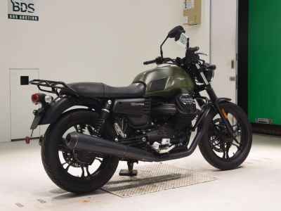 Moto Guzzi V7 Stone 2018