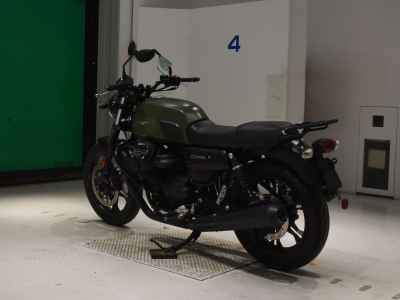Moto Guzzi V7 Stone 2018