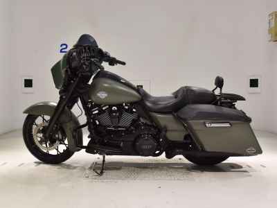 Harley-Davidson Street Glide FLHXS103 2021