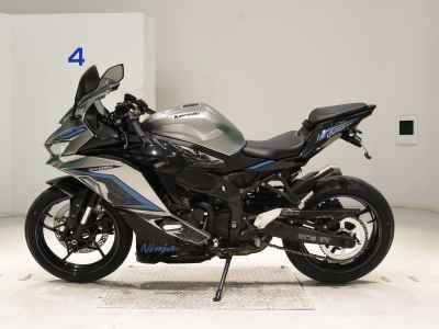 Kawasaki Ninja ZX-25R 2024