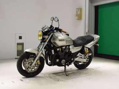 Yamaha XJR1200 1996