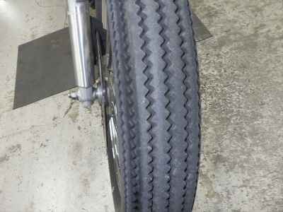 Yamaha SR400 2012