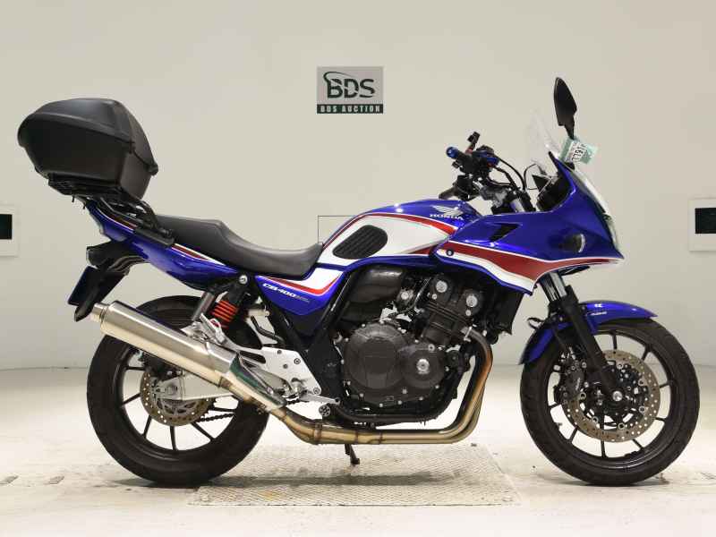 Honda CB400 Super Boldor 2020
