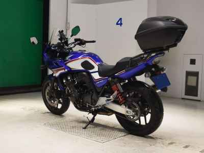 Honda CB400 Super Boldor 2020