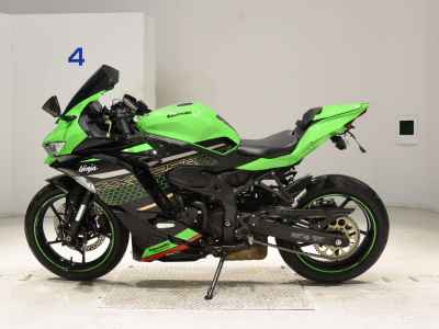 Kawasaki Ninja ZX-25R 2021