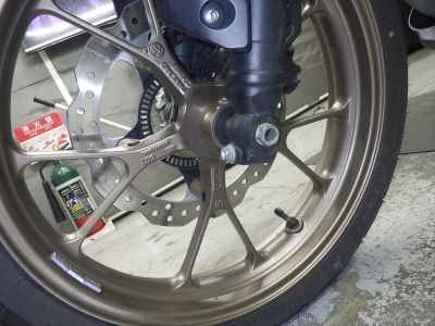 Honda CB250R 2019