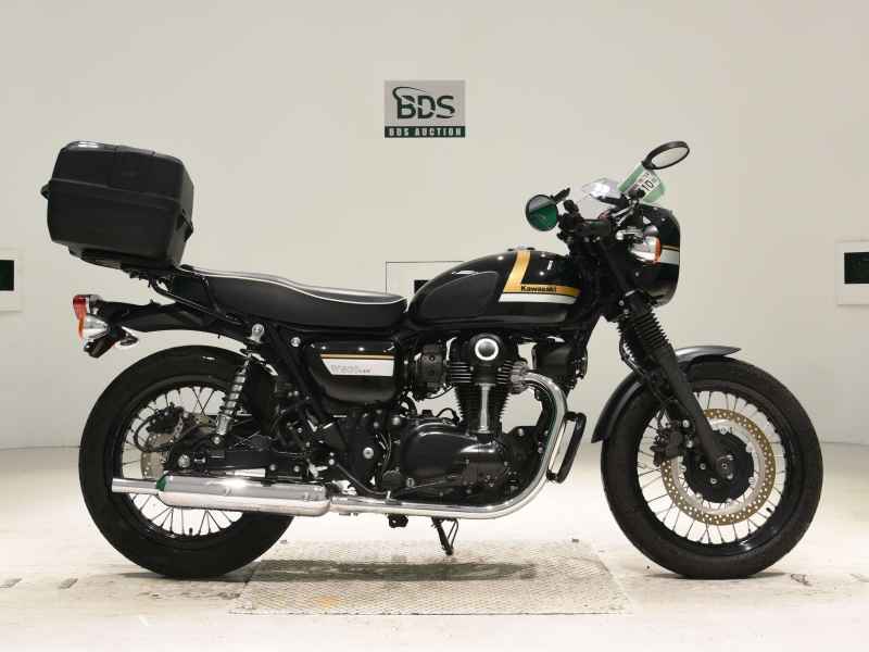 Kawasaki W800 2022