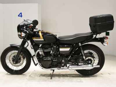 Kawasaki W800 2022