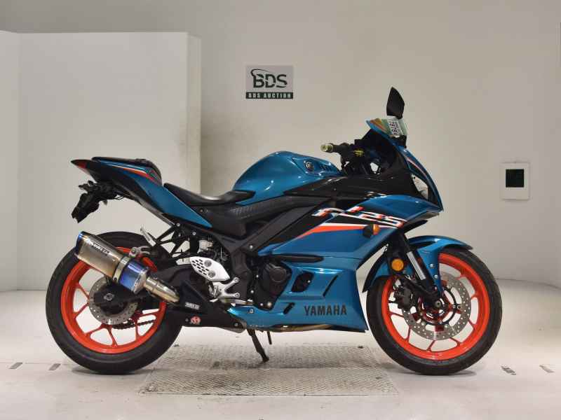 Yamaha YZF-R25 2021