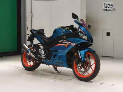 Yamaha YZF-R25 2021