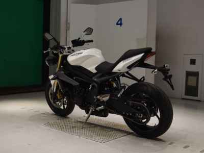 Triumph Street Triple 85 2015