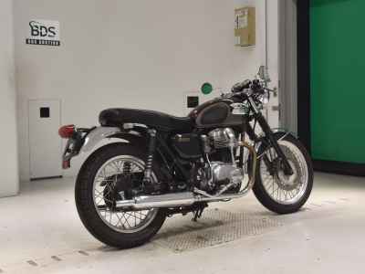 Kawasaki W650 2005