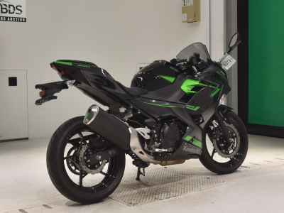 Kawasaki Ninja 400 2022