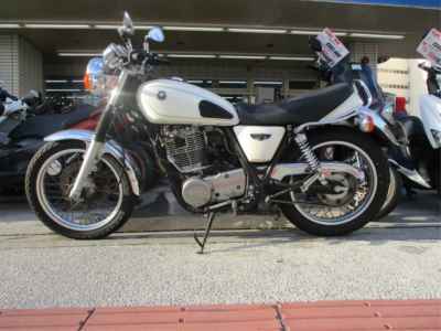 Yamaha SR400 2015