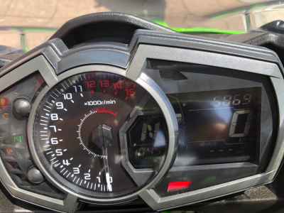 Kawasaki Ninja 400 KRT Edition 2023