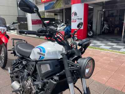 Yamaha XSR700 2024