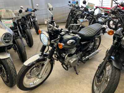 Kawasaki W800 2022