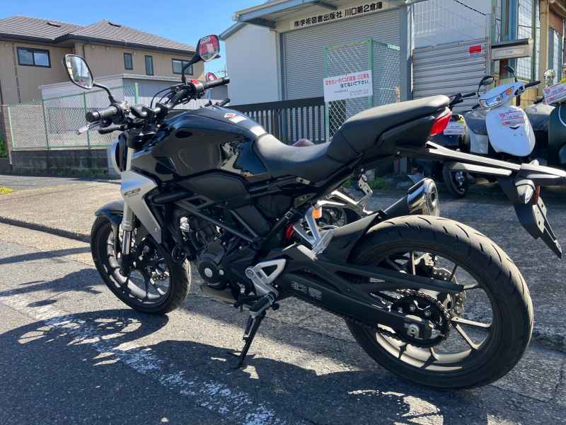 Honda CB250R 2018