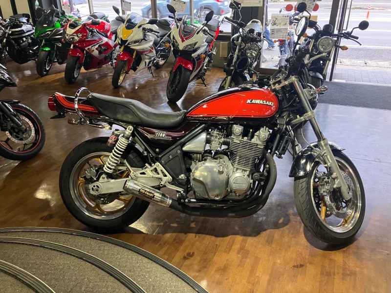 Kawasaki Zephyr 1100 2024