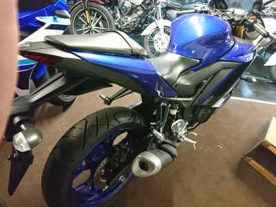 Yamaha YZF-R25 2019