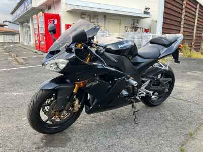 Kawasaki Ninja ZX-10R 2004