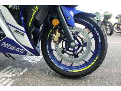 Yamaha YZF-R25 2015