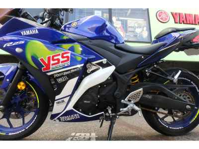 Yamaha YZF-R25 2015
