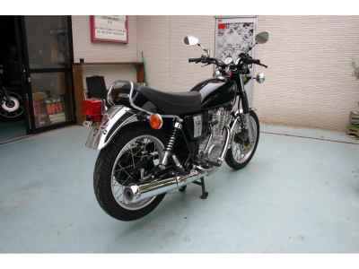 Yamaha SR400 2019