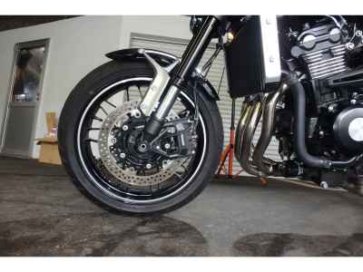 Kawasaki Z900RS 2025