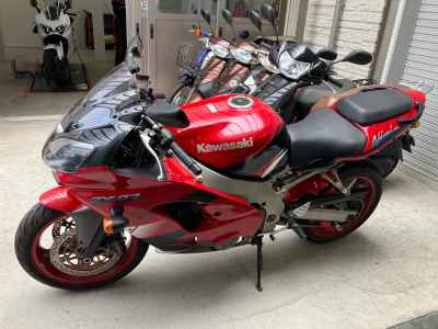 Kawasaki Ninja ZX-9R 2001