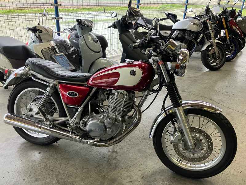 Yamaha SR400 2005