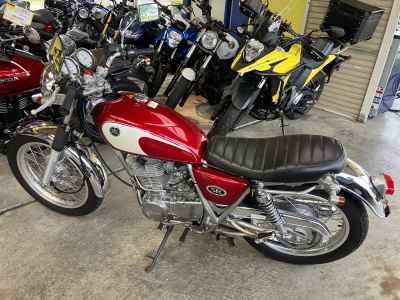 Yamaha SR400 2005