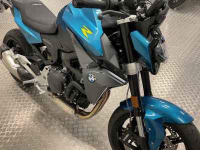 BMW F900R 2025