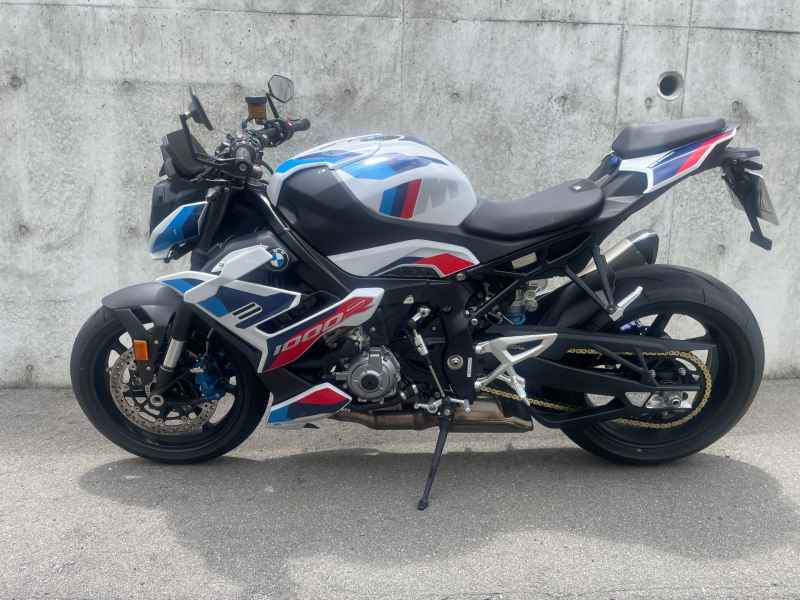 BMW M1000R 2024