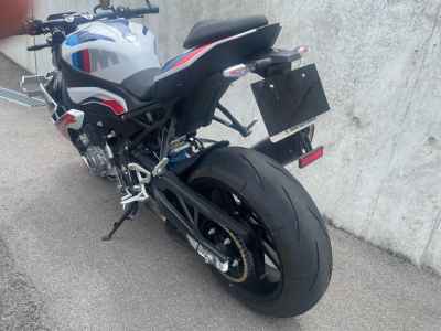 BMW M1000R 2024