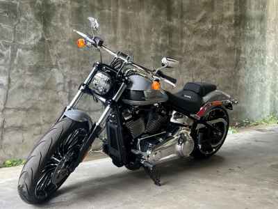 Harley-Davidson Breakout FXBR117 2025